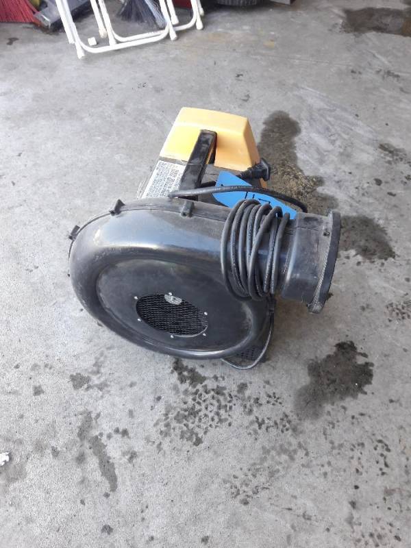 lot 117 image: 1 HP Zoom Blower