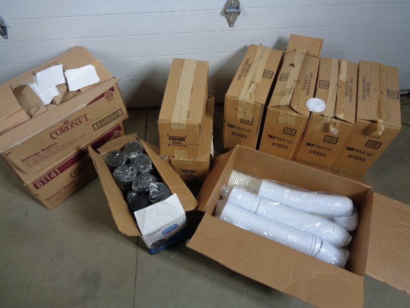 lot 127 image: Plastic Lids, Napkins, Etc