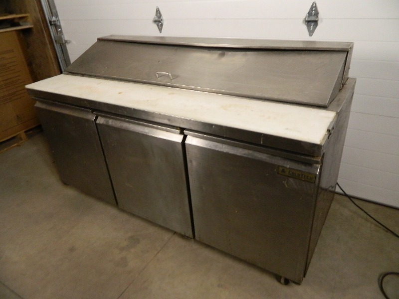 lot 19 image: Coldtech Refrigerated Prep Table on Wheels