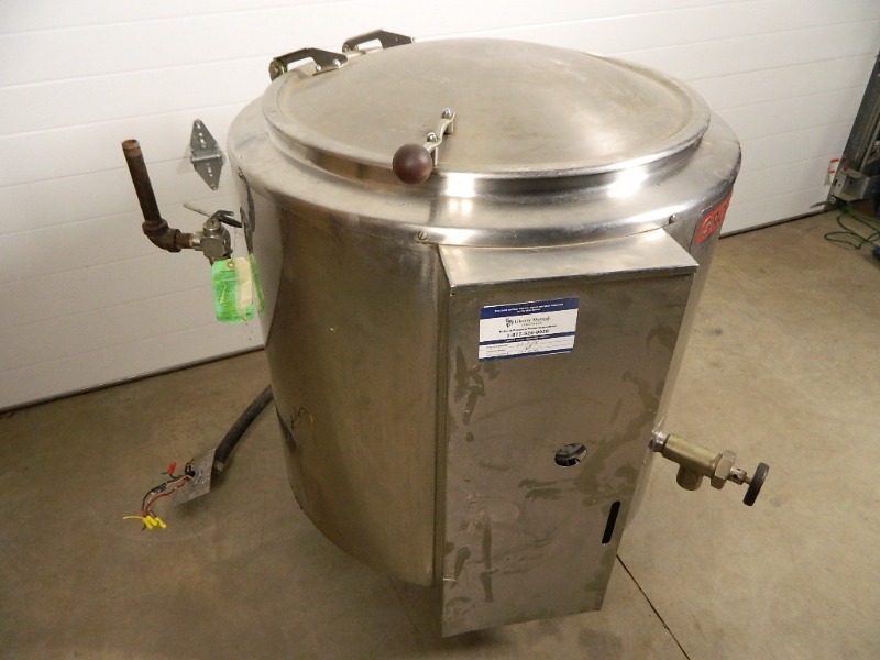 lot 3 image: Groen 40 Gallon Electric Kettle