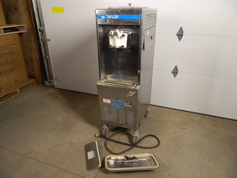 lot 5 image: Taylor Soft Serve Ice Cream Machine