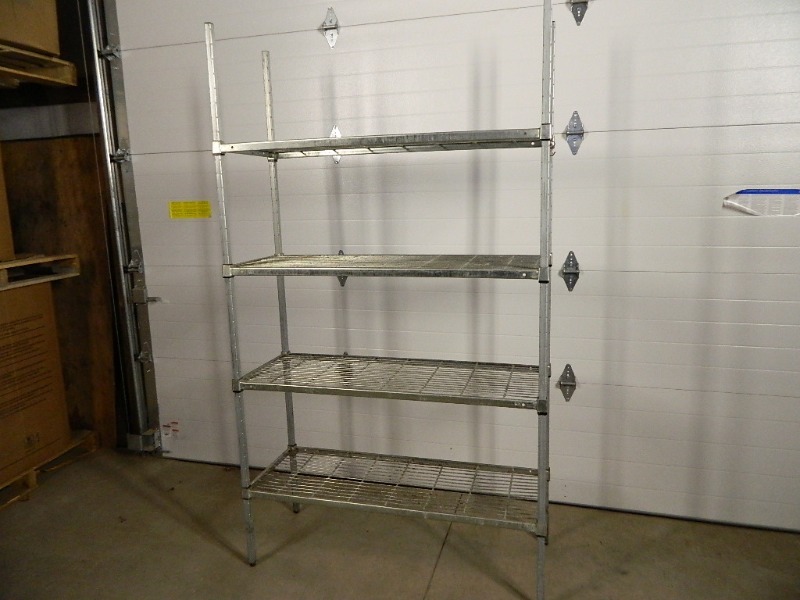 lot 47 image: 4 Tier Wire Shelf