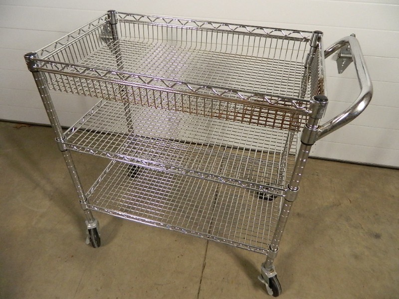 lot 49 image: 3 Tier Bus Cart