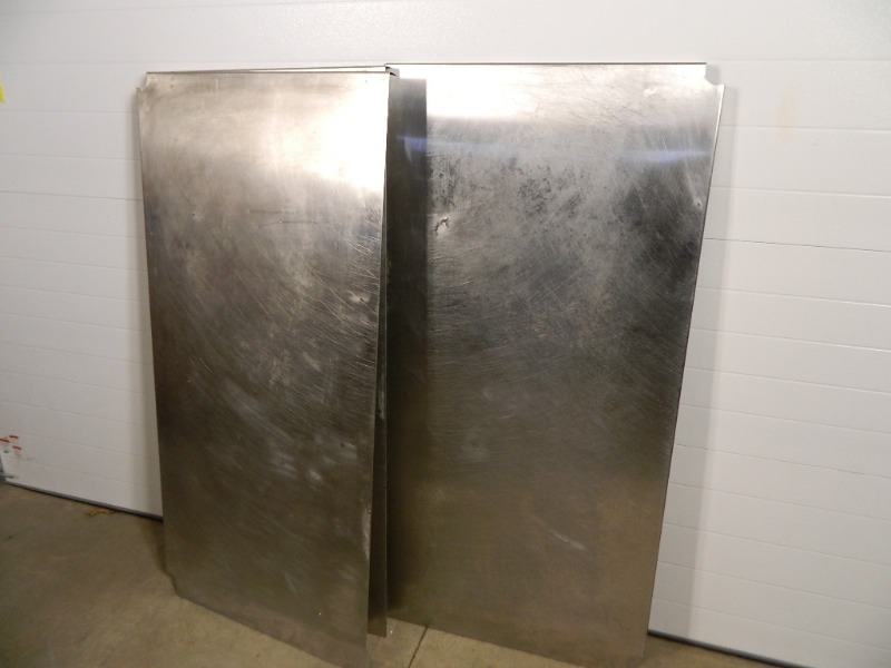 lot 53 image: 4 Pcs of Stainless Steel Counter