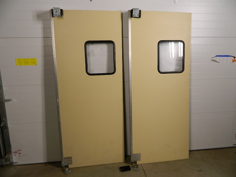 2 Swinging Poly Kitchen Doors Restaurant Bar Bakery Sinks