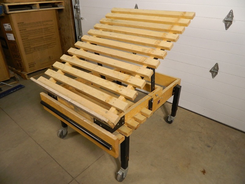 lot 67 image: Tilting Produce Rack on Wheels