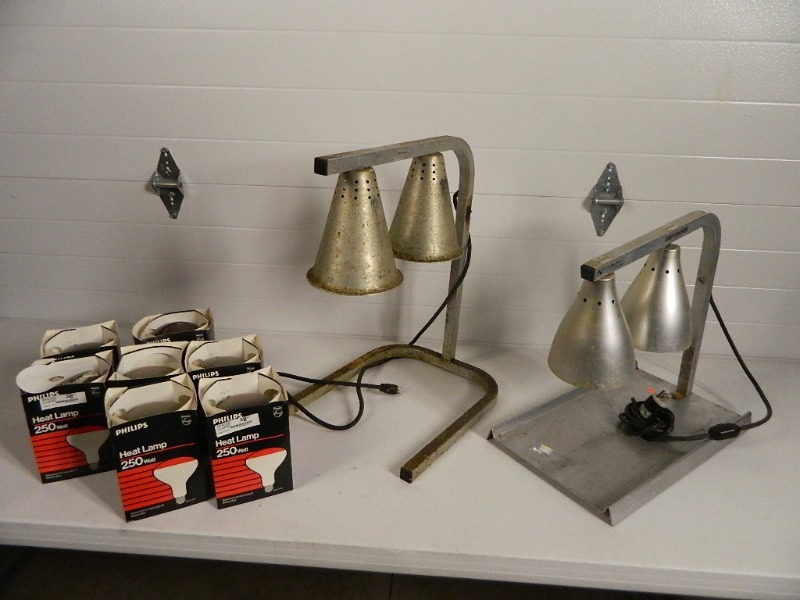 lot 82 image: 2 Warming Lights and Extra Bulbs