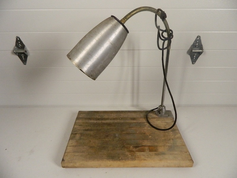 lot 83 image: Butcher Block Carving Station with Light