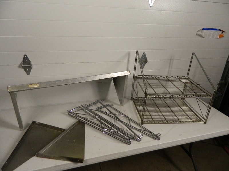 lot 88 image: Assorted Shelving and Brackets
