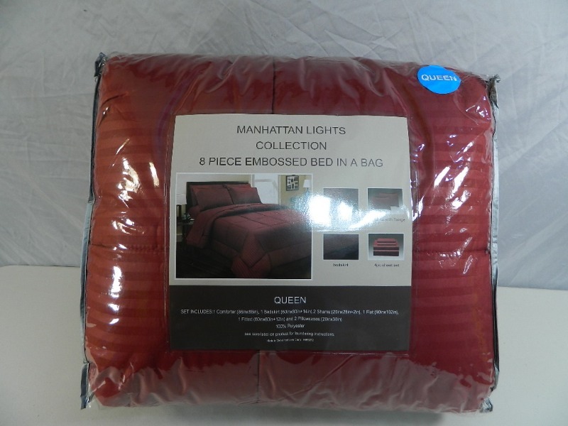 lot 9 image: New Manhattan Lights Bed in a Bag