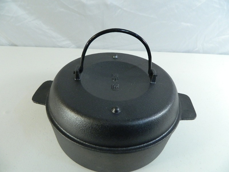 lot 38 image: New Cast Iron Pot with Lid