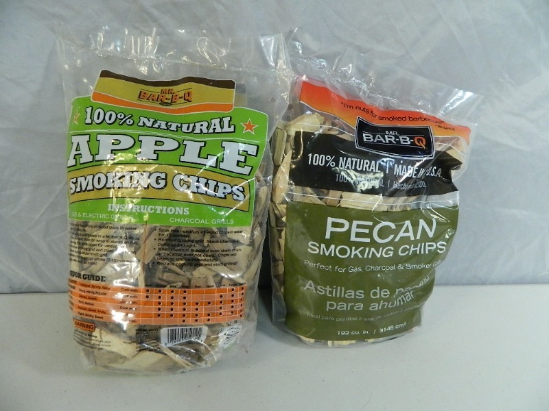 lot 39 image: 2 New Bags of Smoking Chips