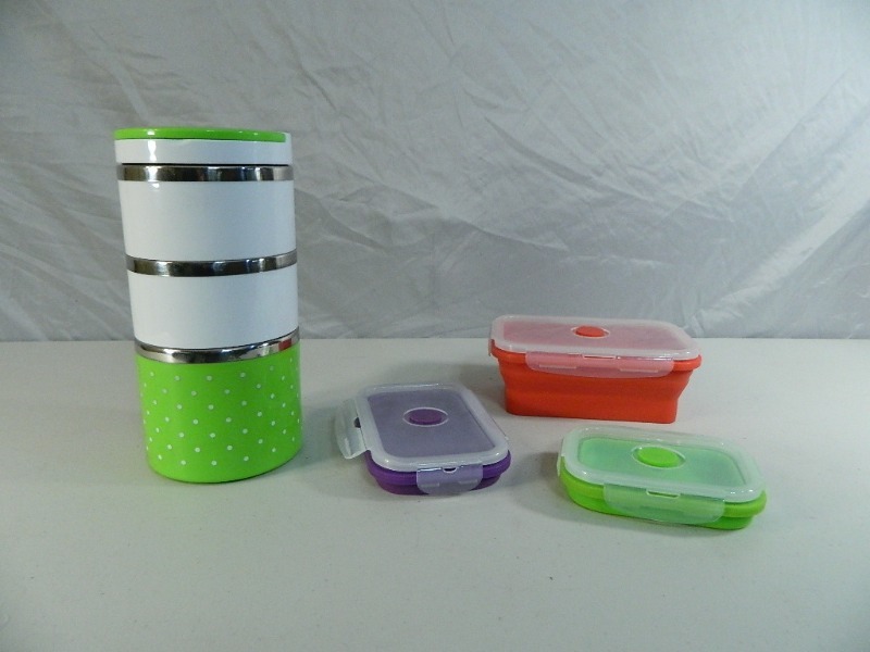 lot 55 image: New Bento Style Lunchbox and Collapsible Food Containers