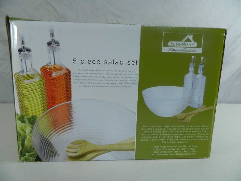 lot 62 image: New 5 Piece Salad Set