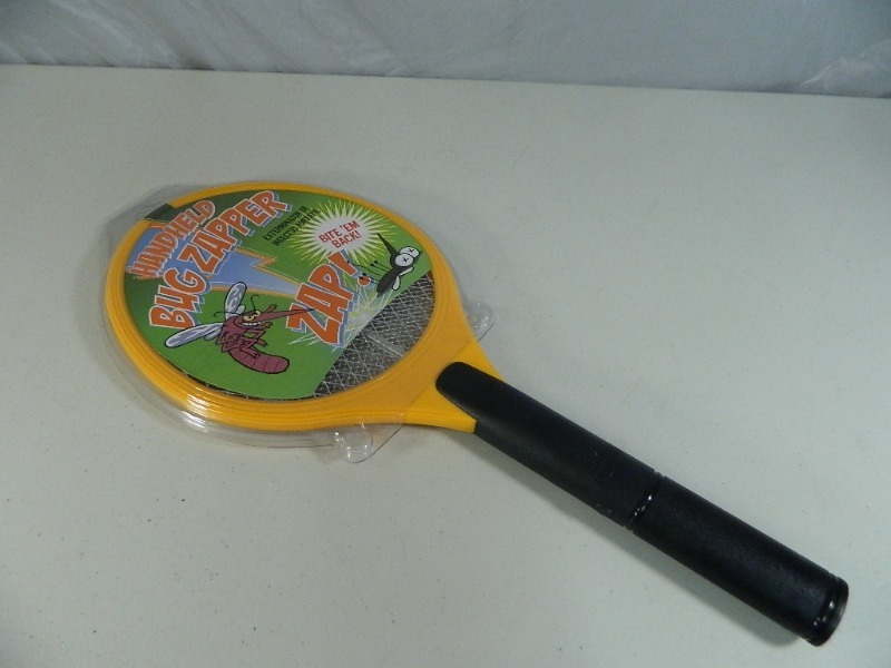 lot 85 image: New Handheld Bug Zapper