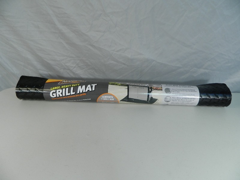 lot 95 image: New ArmorAll Large Heavy Duty Grill Mat