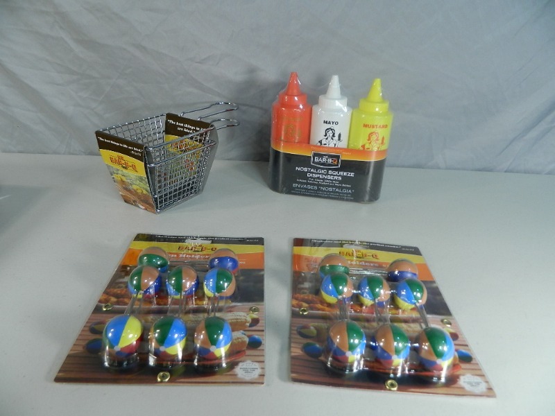 lot 103 image: New BBQ Items