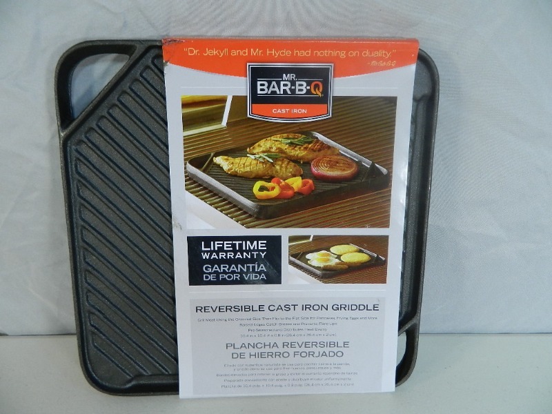 lot 108 image: New Reversible Cast Iron Griddle