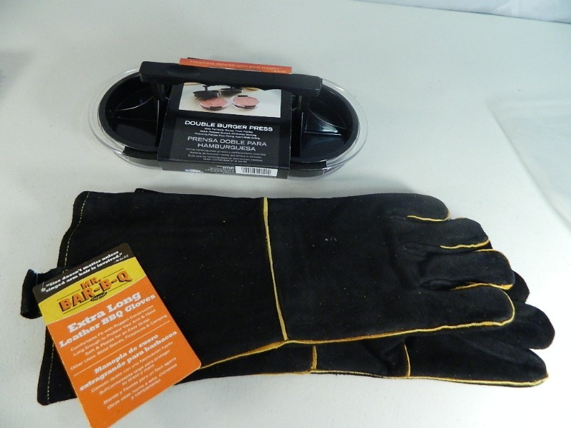 lot 110 image: New BBQ Items