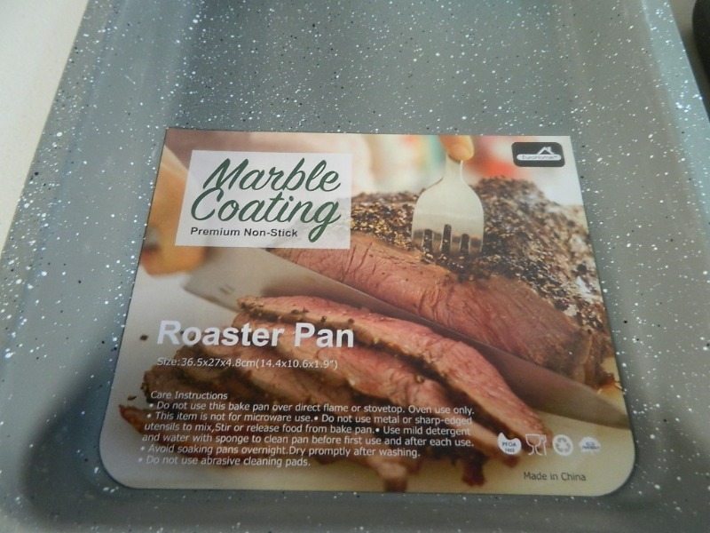 lot 118 image: 3 New Marble Coating Bake Pans