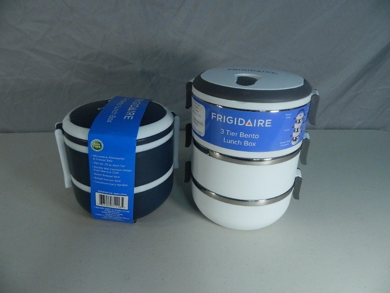 lot 130 image: 2 New Frigidaire Bento Lunch Boxes
