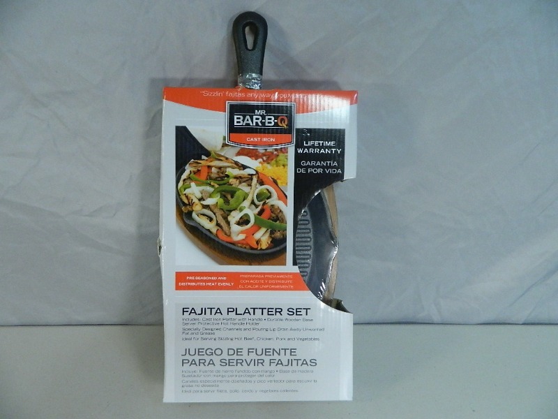 lot 146 image: New Fajita Platter Set