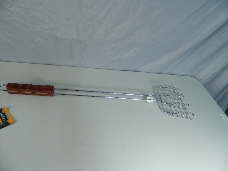 lot 182 image: New 4 Prong Hot DogSausage Roaster