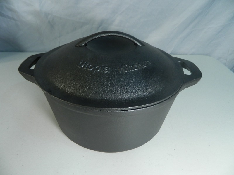lot 210 image: New Cast Iron Pot with Lid
