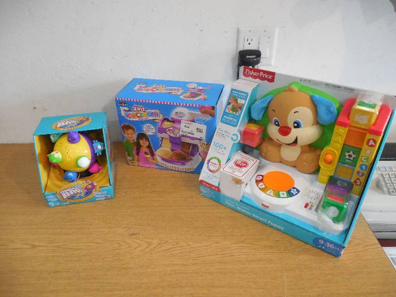 lot 16 image: KID TOY LOT