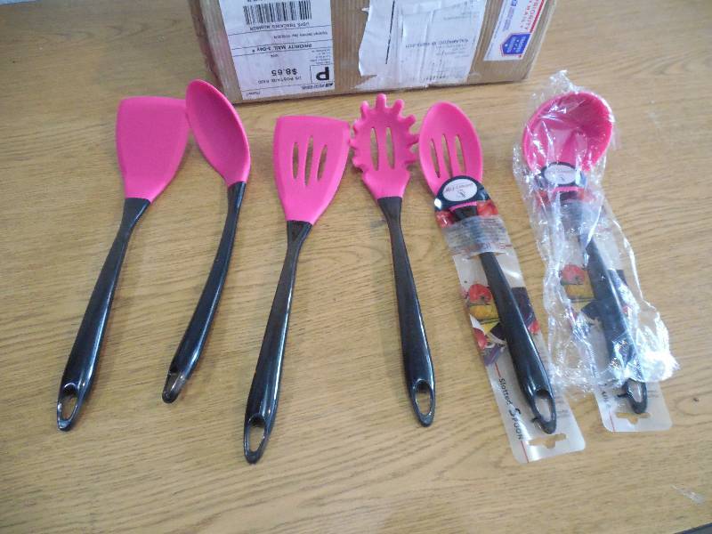 lot 23 image: Culinary Edge 6-pc. Silicone Utensil Set