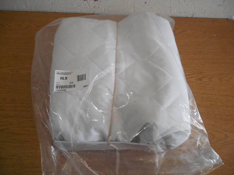 lot 74 image: McLeland Design Electric Mattress Pad - Queen