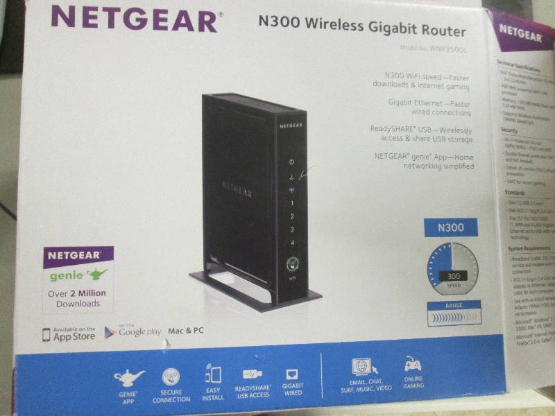 lot 7 image: Netgear wireless router powers on...