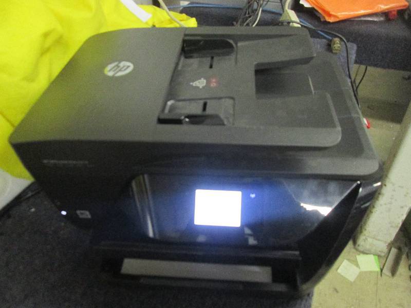 lot 84 image: HP officejet pro 6978 powers on...