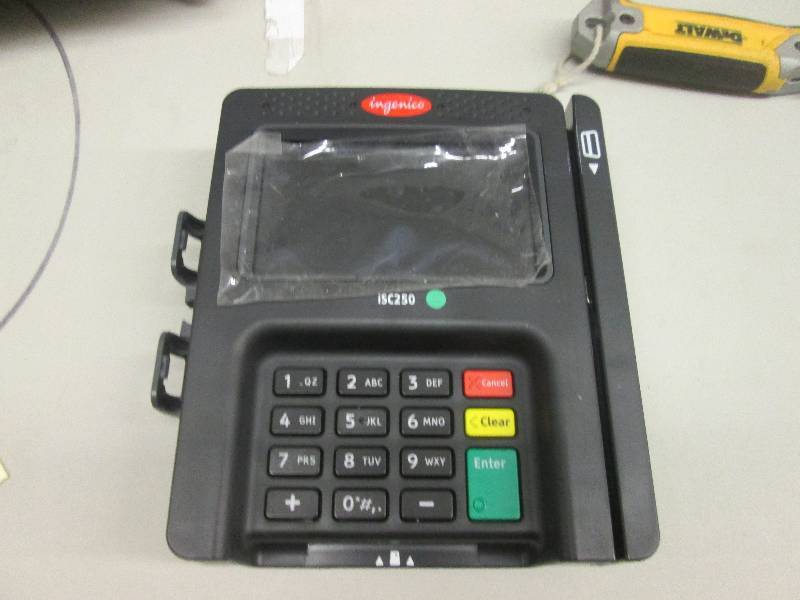lot 106 image: ingenico terminal with chip unteste...