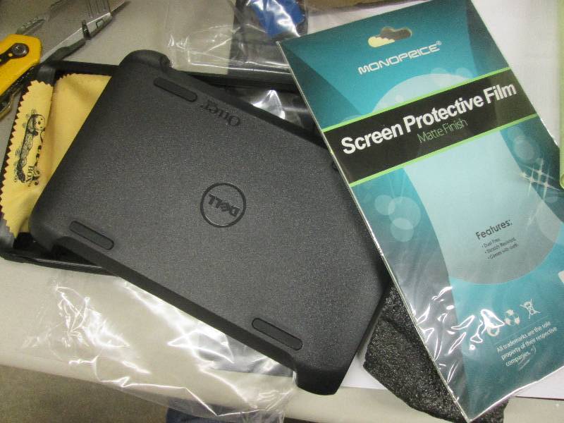 lot 125 image: lot of 3 dell ottobox protective ca...