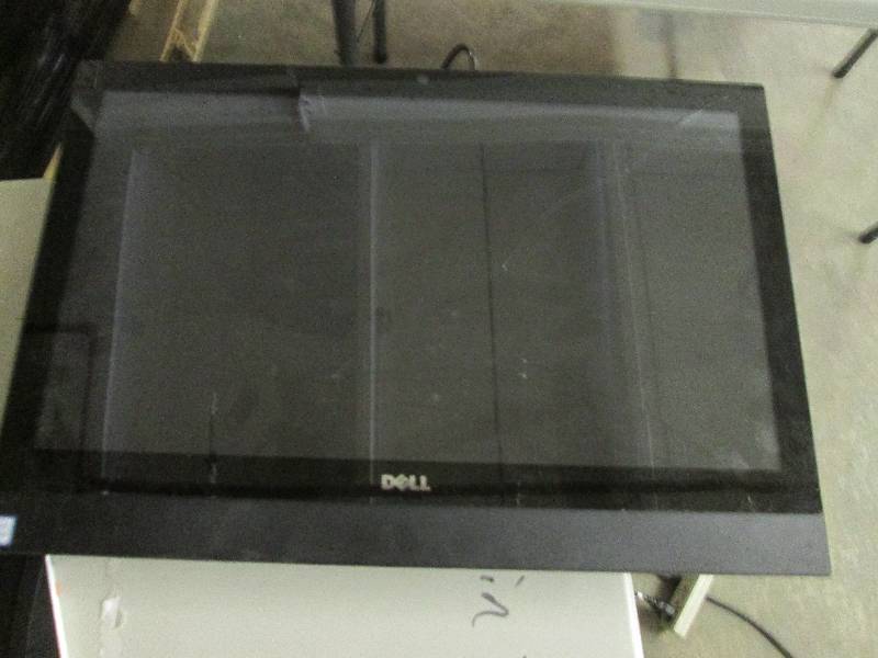 lot 156 image: dell optiplex i5 broken screen...