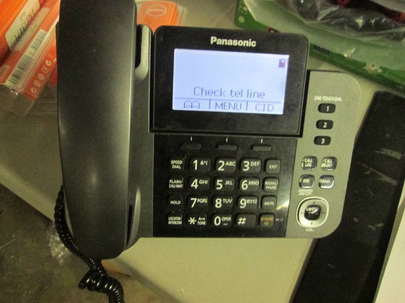 lot 200 image: panasonic phone powers on...