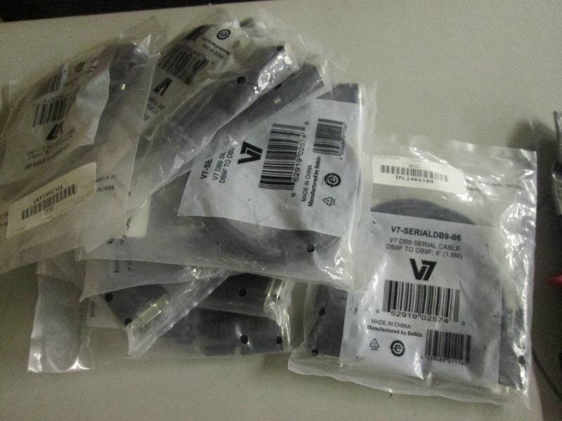 lot 208 image: lot of 10 cable see picture...