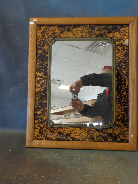 lot 48 image: Framed Mirror
