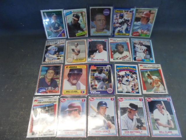 lot 8 image: 1969 Orlando Cepeda and More Star Out Fielder Baseball Cards with McCovey