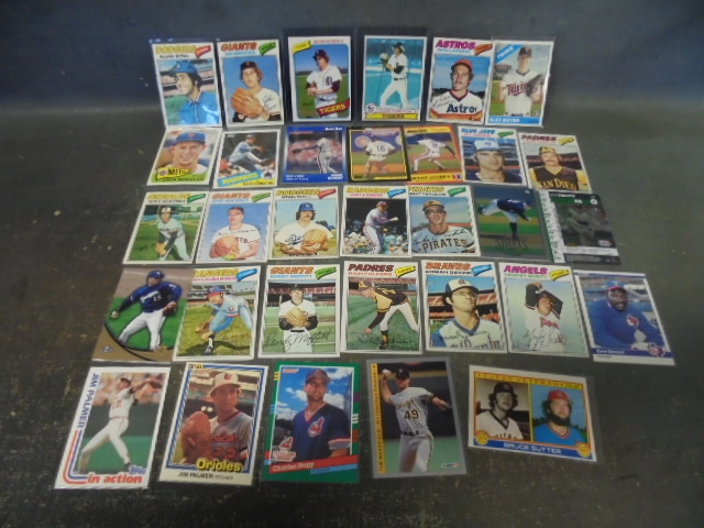 lot 13 image: Mark Fidrych, Jim Palmer and More star Pitcher Baseball Cards