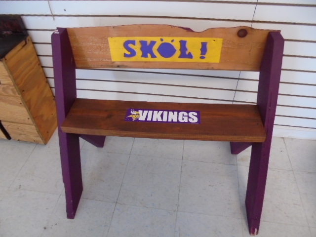 lot 52 image: Vikings Bench