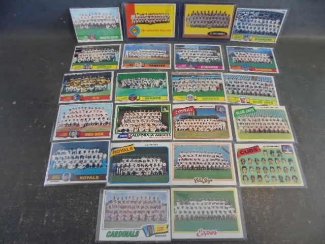 lot 108 image: Vintage Baseball Team Cards with 1962 St. Louis Cardinals