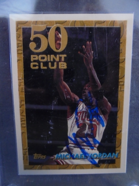 lot 110 image: Autographed Michael Jordan Card