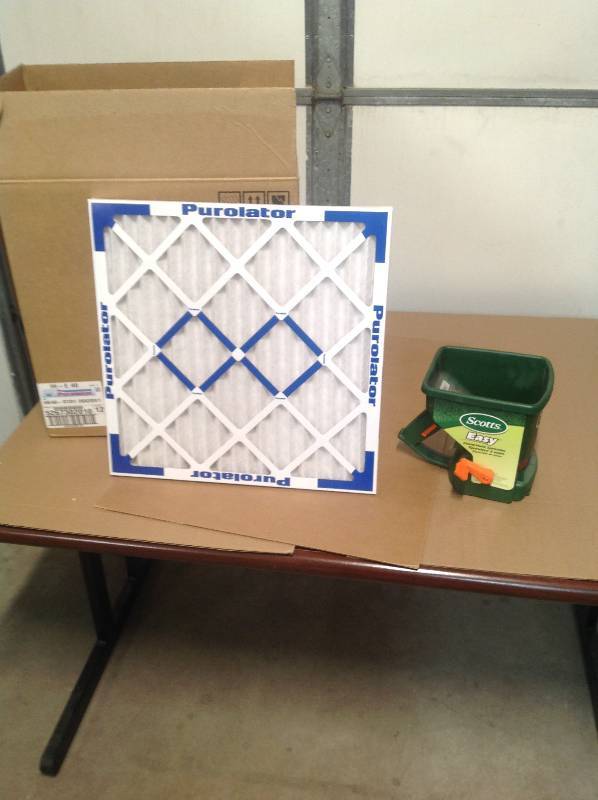5 - Purolator - 20 X 20 X 1 - Air Filters and a Scotts Hand Spreader