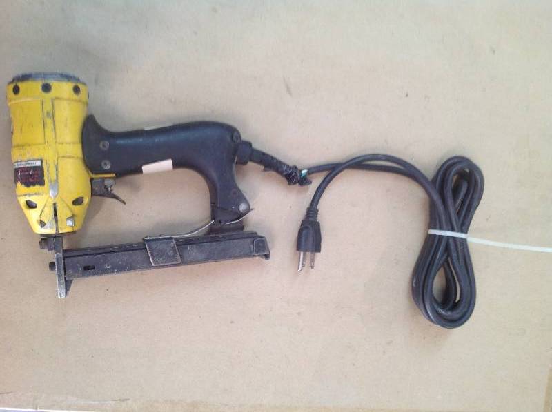 Tailer Crown Electric Stapler - Works
