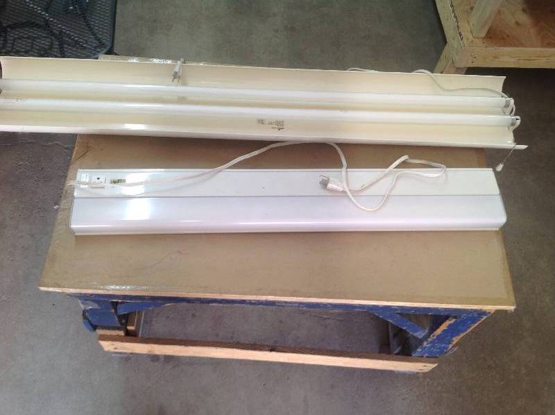 Two Florescent Lights - One with pull cord and the other with switch