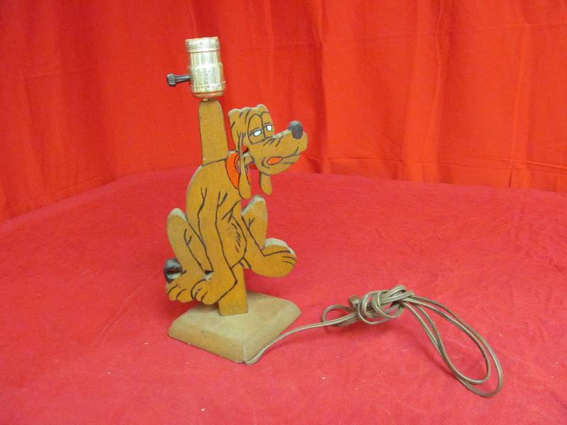 Pluto wood lamp