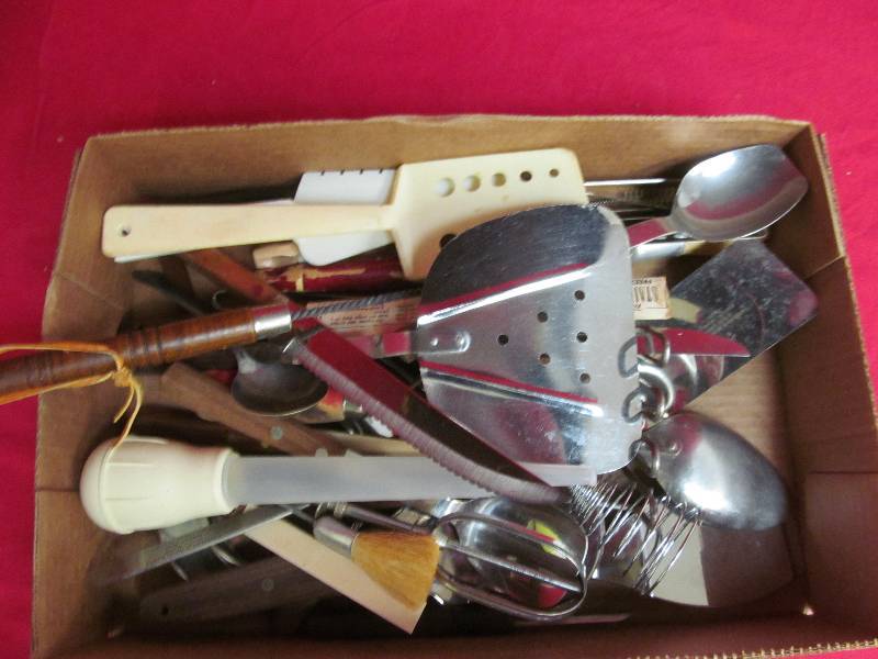 kitchen utensils