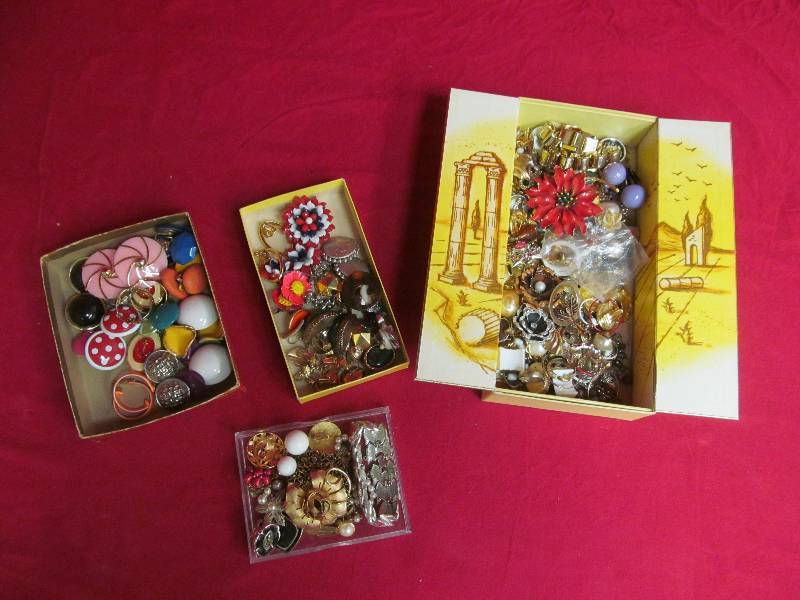 costume jewelry